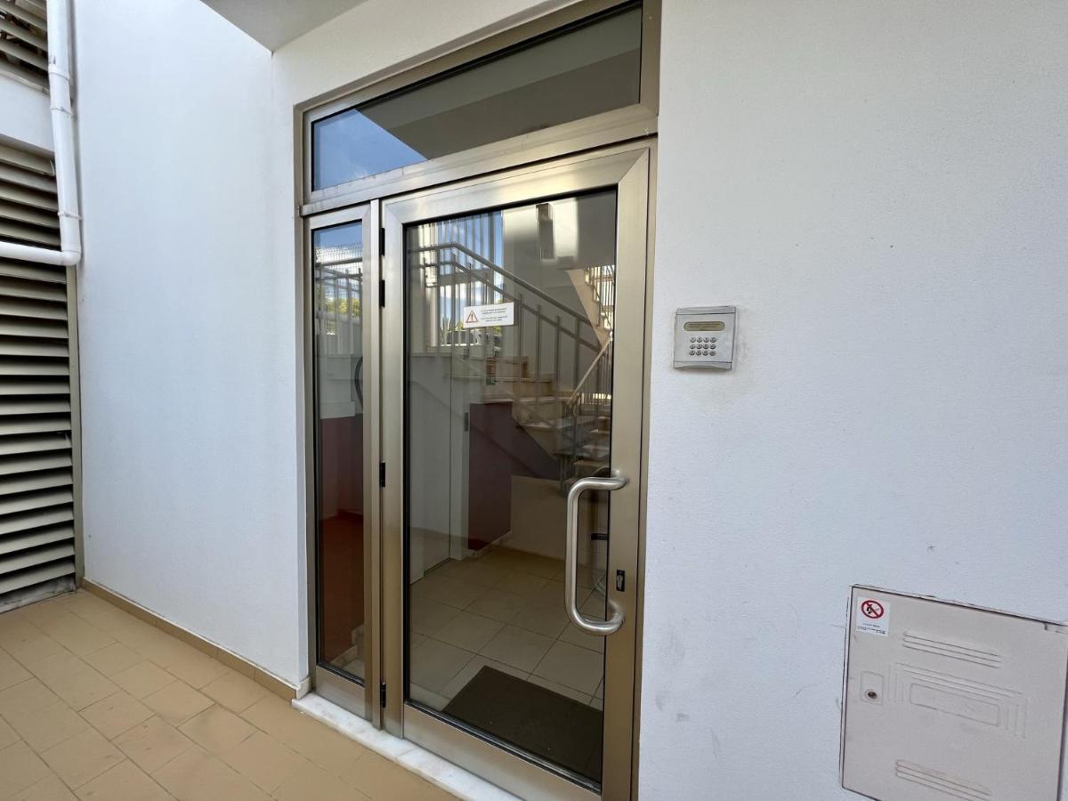 Albufeira Terrace With Pool By Homing Leilighet Eksteriør bilde